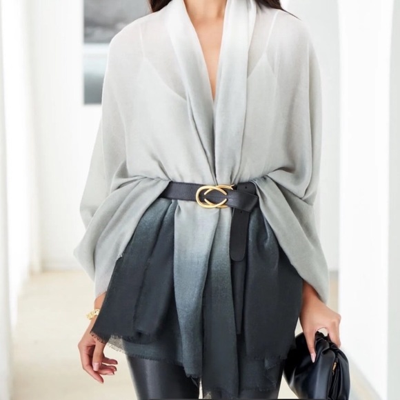 Cushnie Accessories - Cushnie Grey Horizon ombré scarf New!